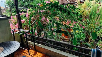 Classic House, 3 Bedrooms | Balcony