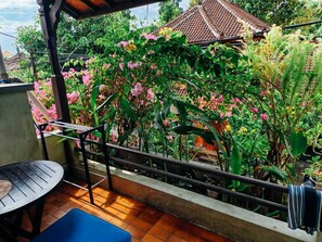Classic House, 3 Bedrooms | Balcony - Widi House (Nusa Dua)