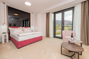 Superior Double Room, City View | Living area | 42-inch Smart TV with digital channels - Novita Hotel Sofia (Sofia)