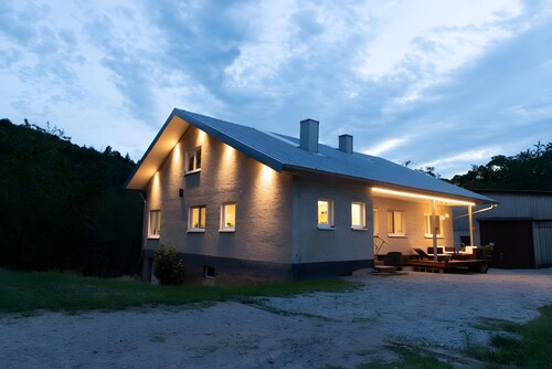 Ferienhaus 'S'Lähmes auf der Schwend' mit 2 Terrassen und Wlan