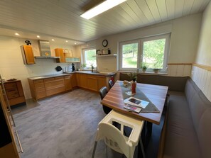 Dining - Holiday Home 'S'Lähmes auf der Schwend' with 2 Terraces and Wi-Fi (Waldulm)