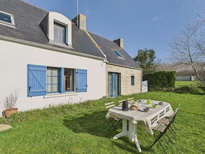 Outdoor dining - Gîte for 6 with garden near the beach (Penmarch)