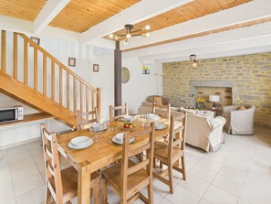Dining - Gîte for 6 with garden near the beach (Penmarch)