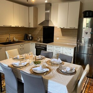 Four, plaque de cuisson, lave-vaisselle