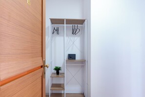 Kahden hengen huone (yksi tai kaksi sänkyä), kaupunkinäköala (15) | Sisätilat