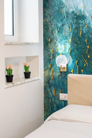 Single Room (14) | Minibar, in-room safe, desk, laptop workspace - Le Corti del Re Tappia (Naples)