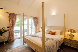 Villa Deluxe, balcón, vista a la alberca | Tabla de planchar con plancha y wifi gratis 