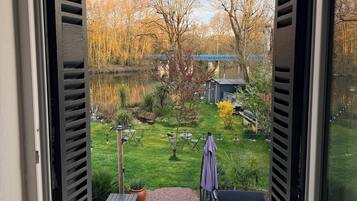 Literie de qualité supérieure, Wi-Fi gratuit, draps fournis