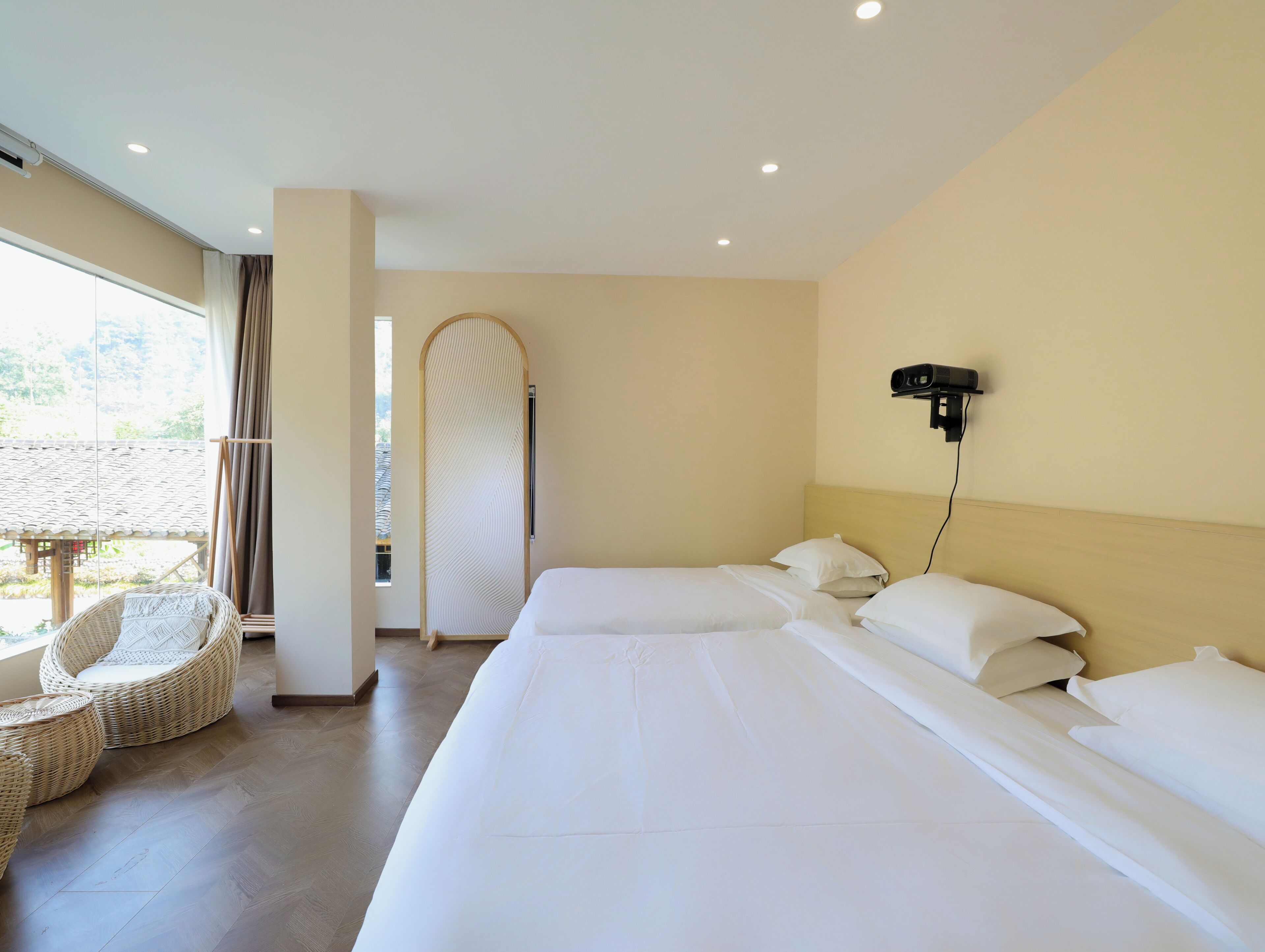 Family Room | Free WiFi