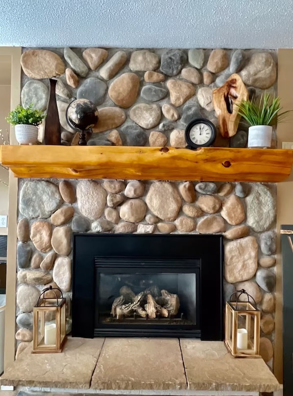 Interior - Perfect location family getaway in Northern MI! (Boyne Falls)