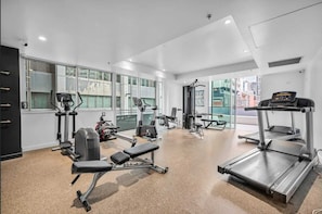 Fitness facility - Two-Bedroom City View Apartment Opposite Southern Cross Station (West Melbourne)