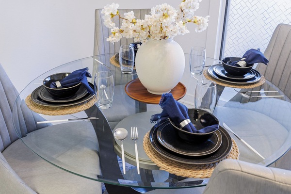 Good quality tableware.