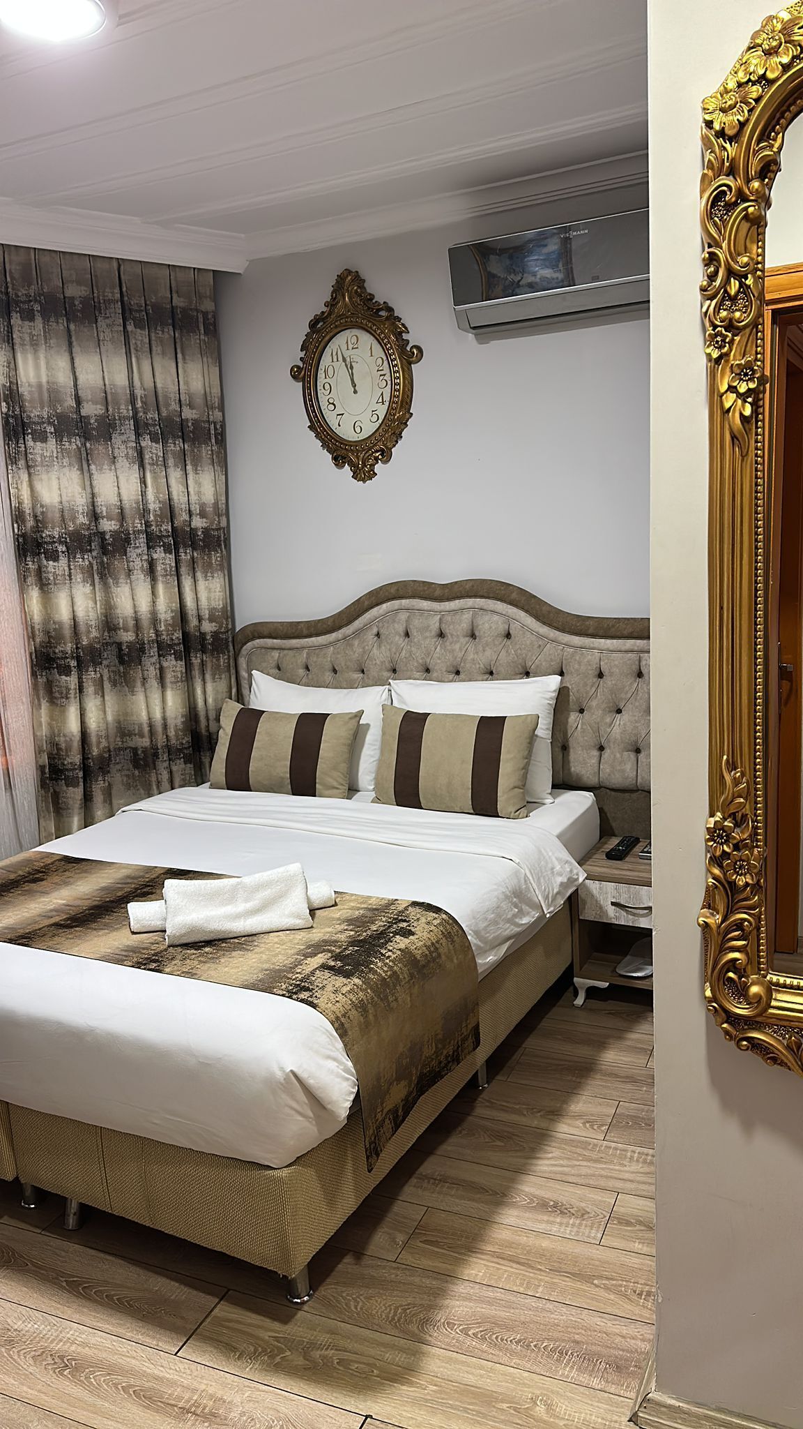 Deluxe Room, City View | In-room safe, desk, soundproofing, iron/ironing board