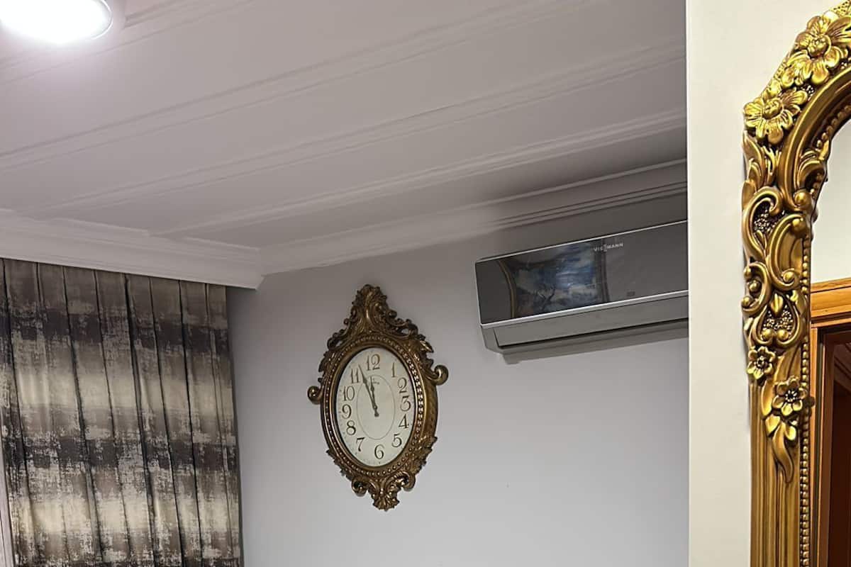 Deluxe Room, City View | In-room safe, desk, soundproofing, iron/ironing board