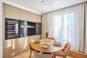 Dining - Sublim Penthouse  Trocadero Tour Eiffel (Paris)