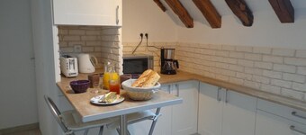 Apartment 'Gîte De La Petite Croix Blanche' with Wi-Fi