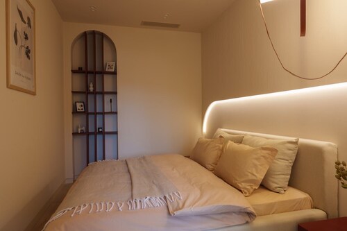 Designer suites on Mashtots avenue