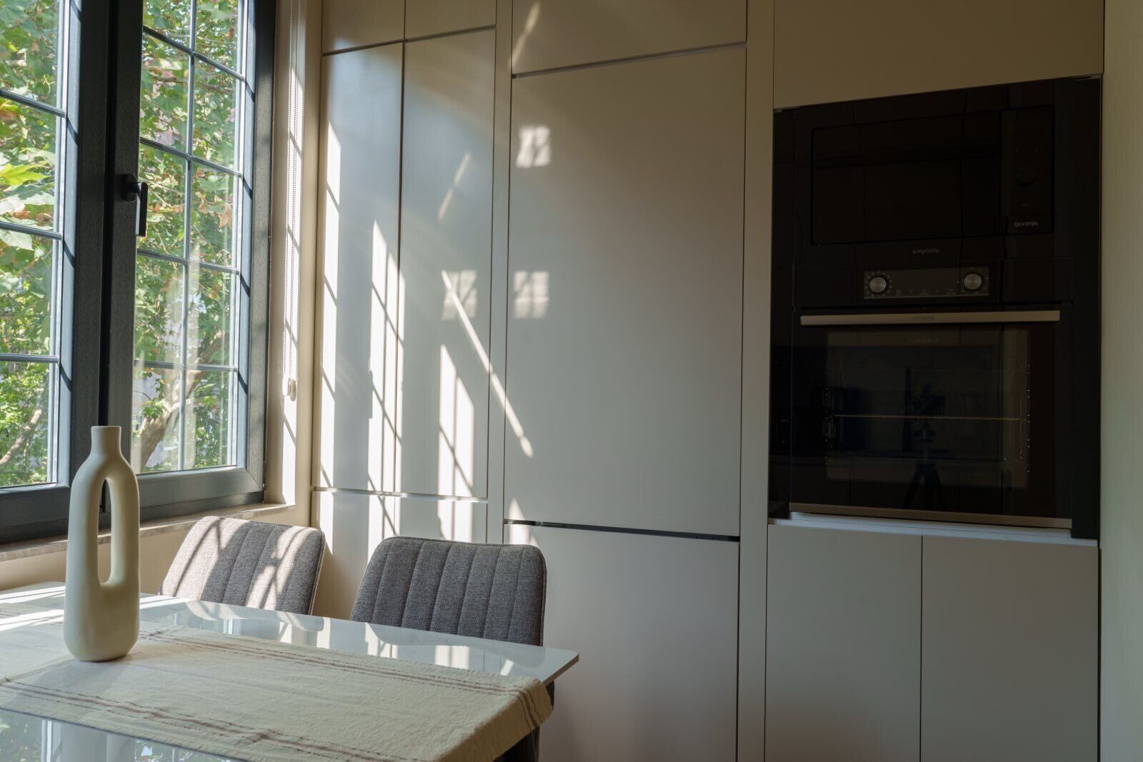 Design Apartment, Non Smoking | Dining