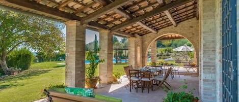 Servei de restauració a l'aire lliure