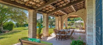 Villa Cicognola - Luxury with Pool in Umbria