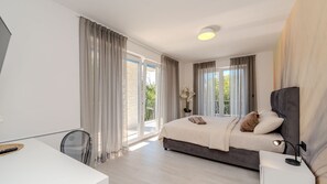 4 Schlafzimmer, Bügeleisen/Bügelbrett, kostenloses WLAN, Bettwäsche
