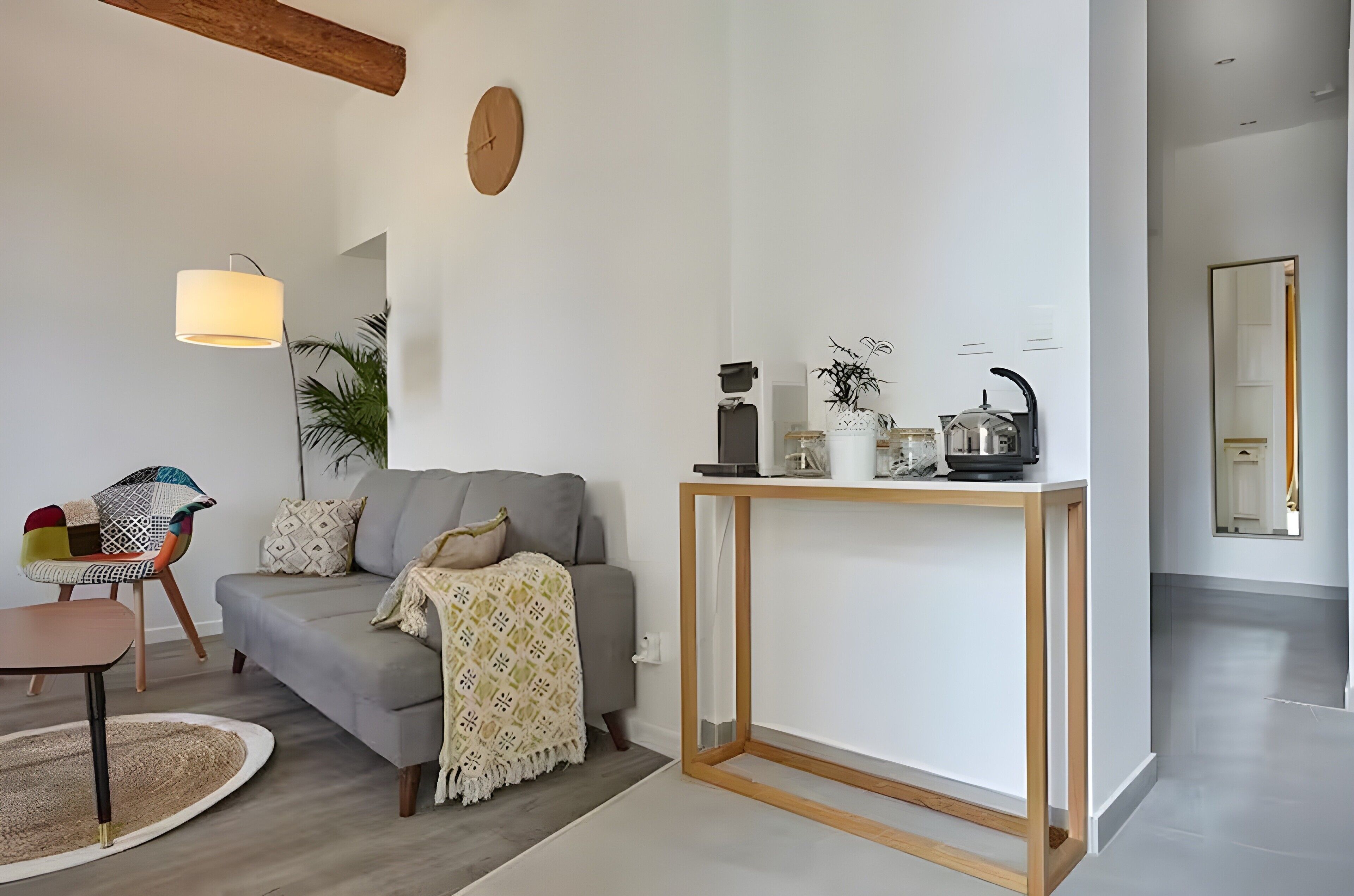 Deluxe appartement, uitzicht op de stad | Koffie en/of koffiezetapparaat