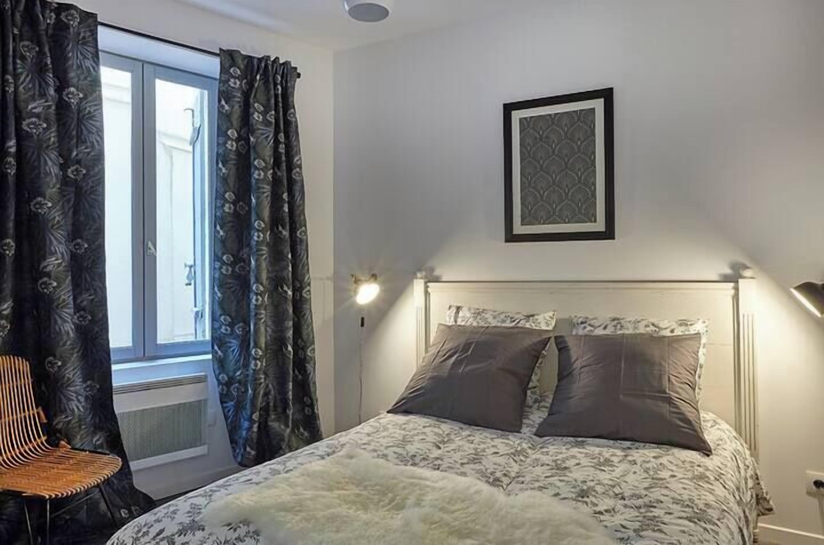 Deluxe Apartment, City View | Premium bedding, iron/ironing board, travel crib, free WiFi