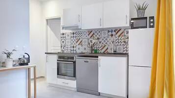 豪華公寓, 城市景觀 | 私人廚房 | 烤麵包機、冷凍庫