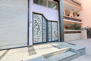 Reception - Super Hotel O Sadar Bazar Gurgaon (Gurugram)