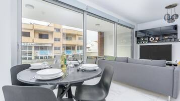 Appartement, uitzicht op stad | Dineren