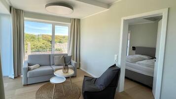 Comfort Apartment, Balcony, Courtyard View | Living area