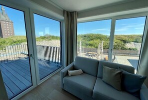 Lägenhet Comfort - balkong - utsikt mot innergården | Vardagsrum