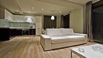 Huvila, 2 makuuhuonetta, merinäköala | Oleskelualue