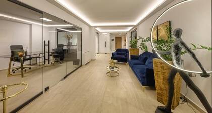 Cens Gold Luxury Suites