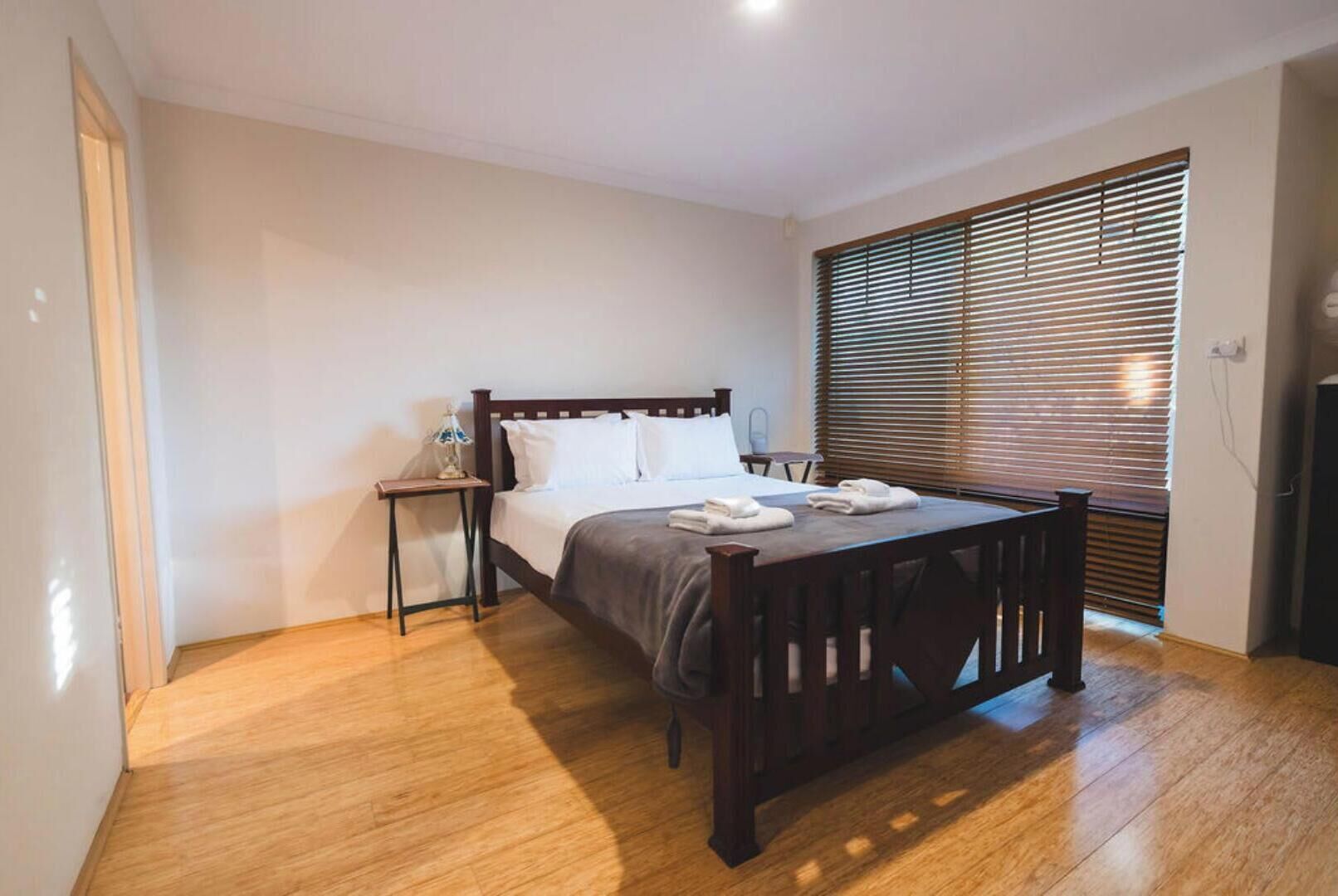 4 soveværelser, strygejern/strygebræt, internetforbindelse, sengetøj