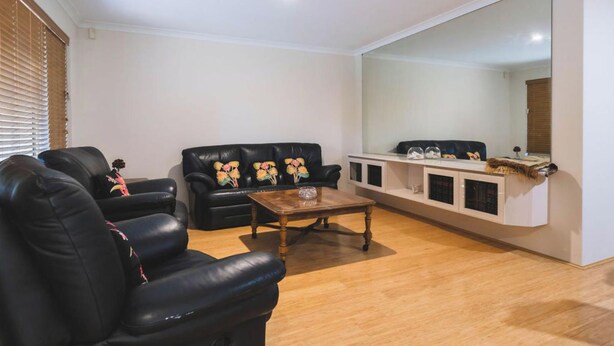 Unclassified image, 1 of 46, button - Comfortable 4BDR Family home in Suburbia (Perth)