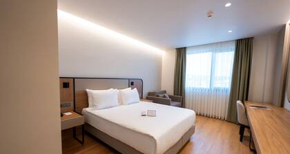 REIWA BUSINESS HOTEL