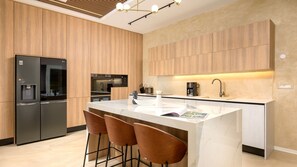 Fridge, microwave, oven, dishwasher - Villa Corsa by Villas Guide (Barban)