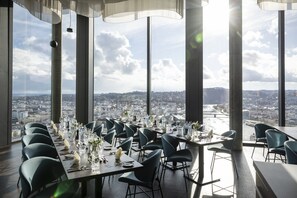 Dinner served, Modern European cuisine - ARCOTEL Tabakfabrik Linz (Linz)