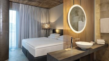 In-room safe, desk, laptop workspace, blackout curtains