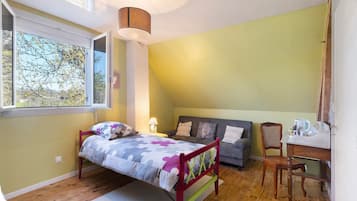 1 bedroom, WiFi, bed sheets