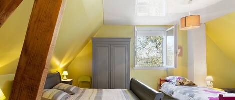 1 bedroom, WiFi, bed sheets