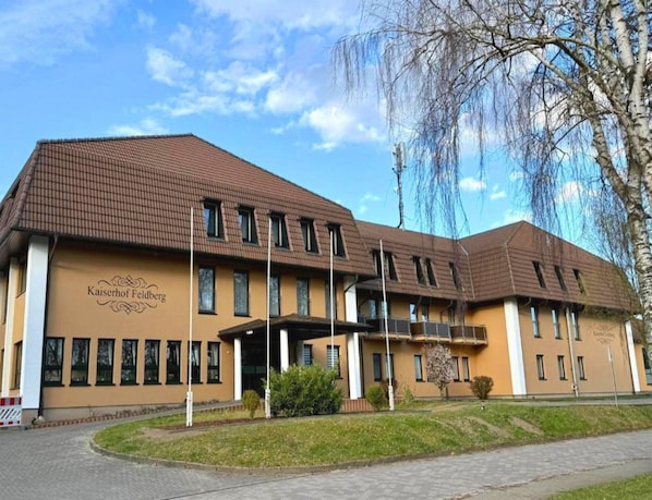 Apartment | Exterior - Kaiserhof Feldberg by Belvilla Resorts-family Room (Feldberger Seenlandschaft)