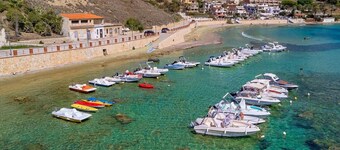 Alida Holiday Home by Biddizzi Rari - near the beach with outdoor veranda