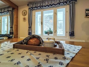 Interior - Stunning private villa for 12 guests with hot tub, private pool, WIFI, terrace and pets allowed (Jilemnice)