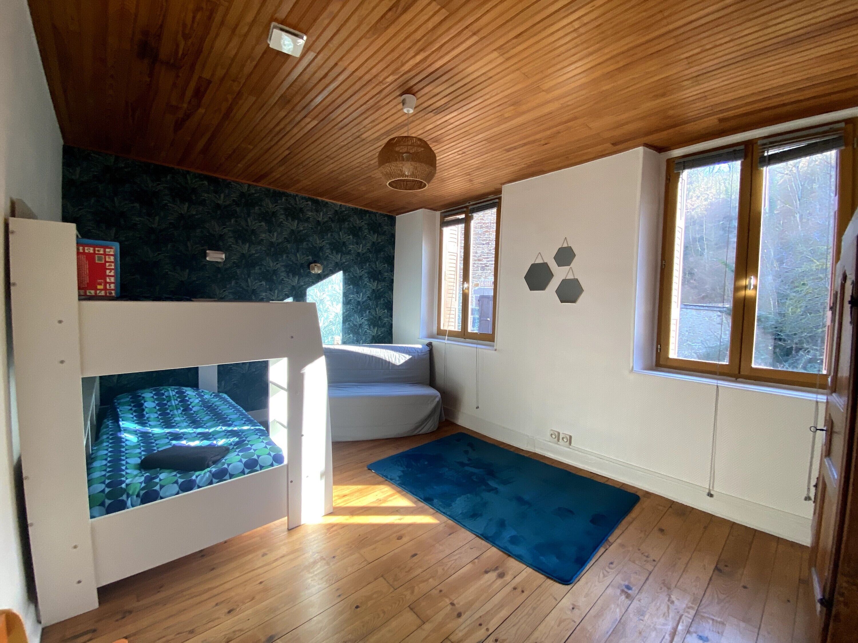 Bügeleisen/Bügelbrett, WLAN, Bettwäsche