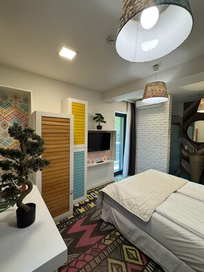 Camera Superior con letto matrimoniale o 2 letti singoli, balcone | Una cassaforte in camera, insonorizzazione, ferro/asse da stiro