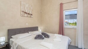 Iron/ironing board, free WiFi, bed sheets - Luxury Villa Exclusive by Villas Guide (Sveti Ivan Dobrinjski)