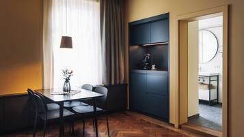 Studiosvit Deluxe | Restauranger