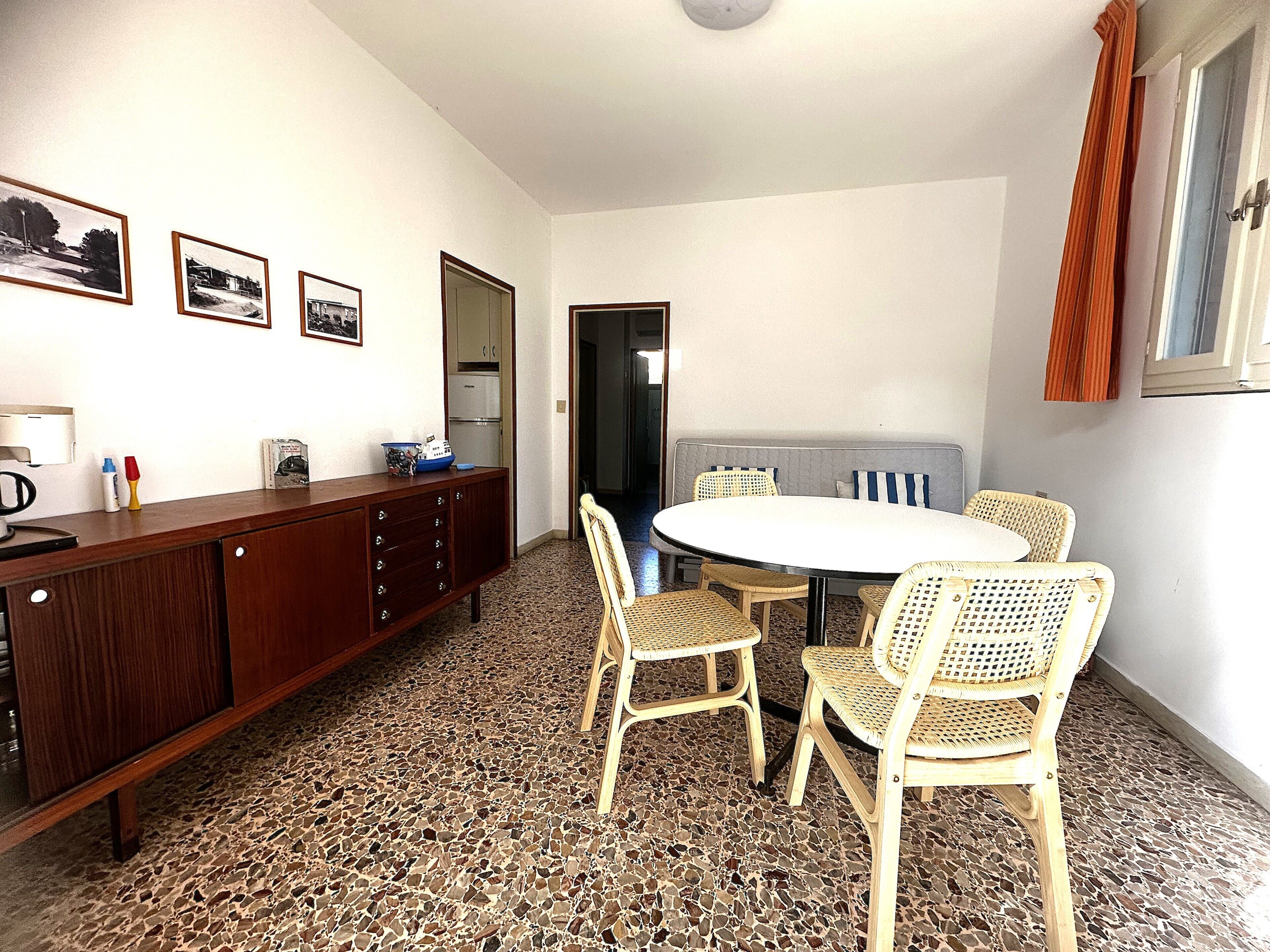 Villa, 3 Bedrooms, Patio, Garden View | Dining room